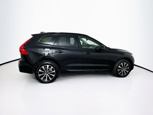 Used 2025 Volvo XC60 B5 Plus image 10