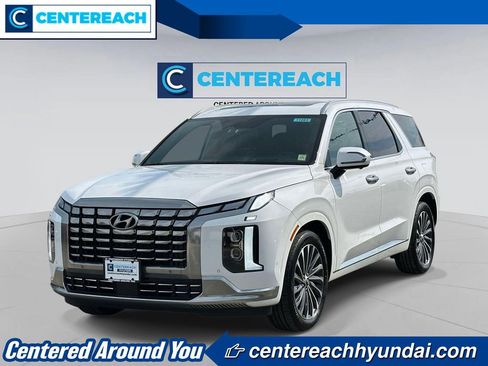 Used 2025 Hyundai Palisade Calligraphy image 1