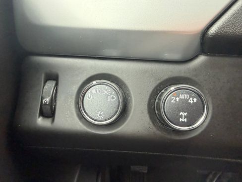 Used 2017 Chevrolet Tahoe LT AWD/4WD image 17