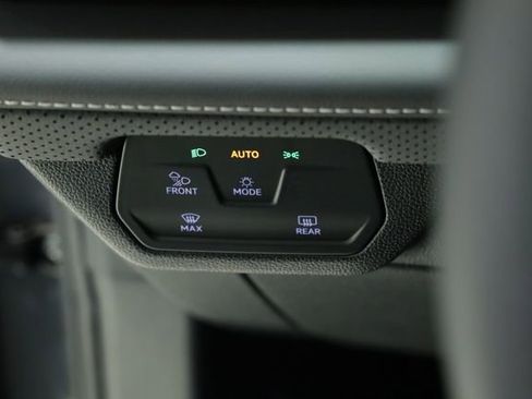 New 2026 Volkswagen Atlas SE FWD image 35