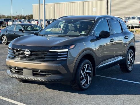 New 2026 Nissan Kicks SV w/ SV Premium Package image 8