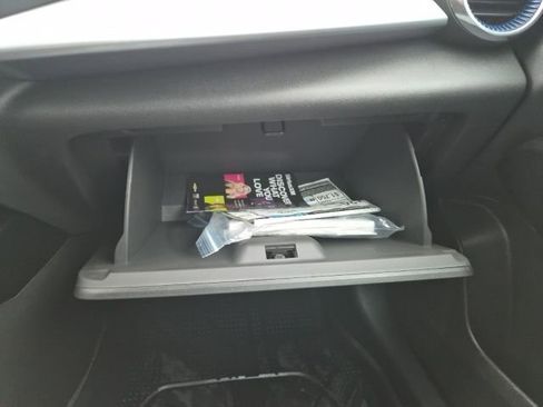 Used 2025 Chevrolet Trax LT w/ Driver Confidence Package image 34