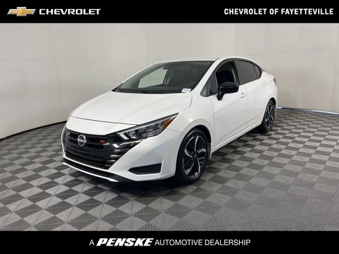 Used 2024 Nissan Versa SR w/ Trunk Package image 1