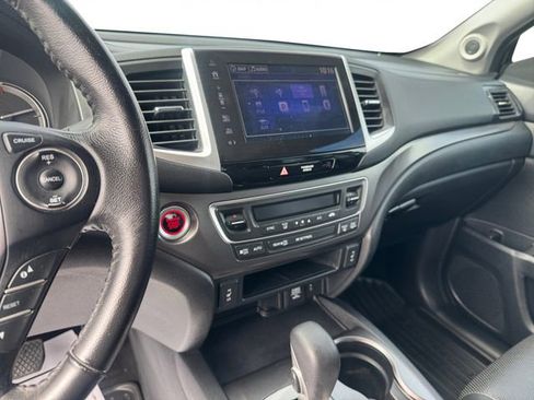 Used 2017 Honda Ridgeline RTL-T image 15
