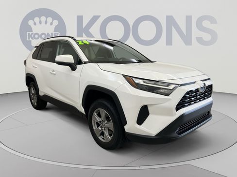 Used 2024 Toyota RAV4 XLE FWD image 2