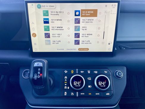 Used 2022 Land Rover Defender 110 X-Dynamic HSE AWD/4WD image 29