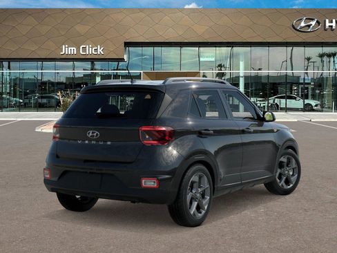 New 2026 Hyundai Venue SEL FWD image 4