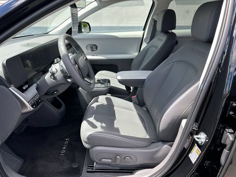 Used 2026 Hyundai Ioniq 5 SEL AWD/4WD image 12