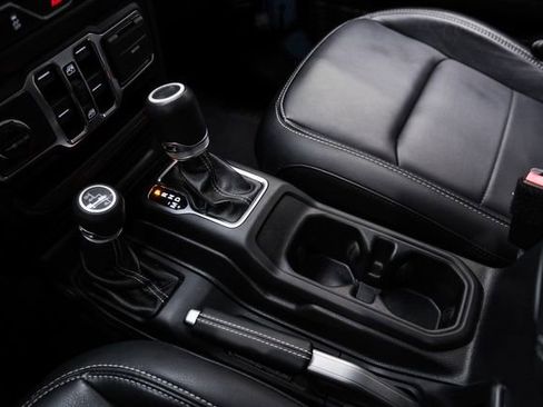 Used 2021 Jeep Wrangler Unlimited Sahara w/ Uconnect 4C Nav & Sound Group image 56