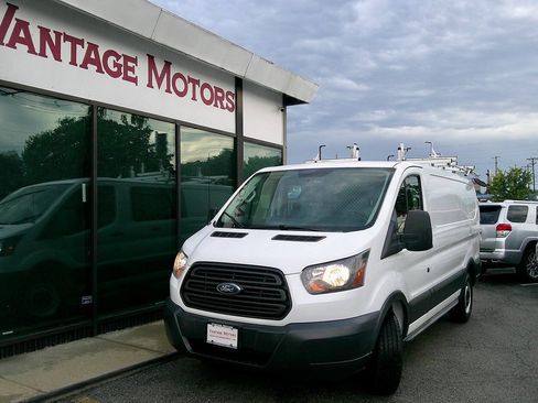 Used 2015 Ford Transit 150 130 Low Roof RWD image 1