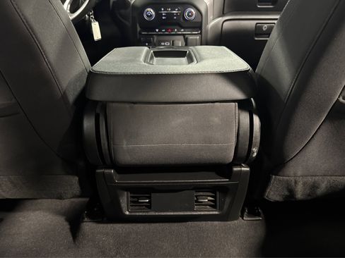 Used 2023 Chevrolet Silverado 2500 Custom w/ Custom Value Package image 34