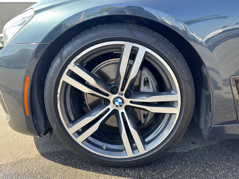 Used 2019 BMW 740i w/ M Sport Package RWD image 16