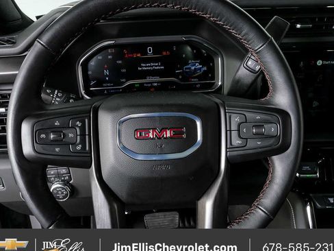 Used 2025 GMC Sierra 2500 AT4X AWD/4WD image 9