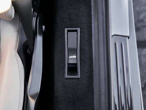 Used 2022 Ferrari F8 Tributo image 48