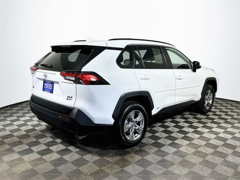 Certified 2025 Toyota RAV4 XLE AWD/4WD image 7