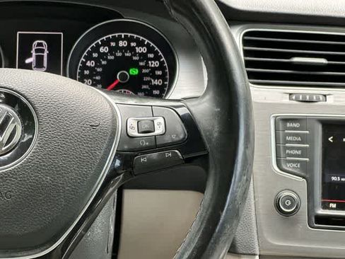 Used 2016 Volkswagen Golf SE FWD image 10
