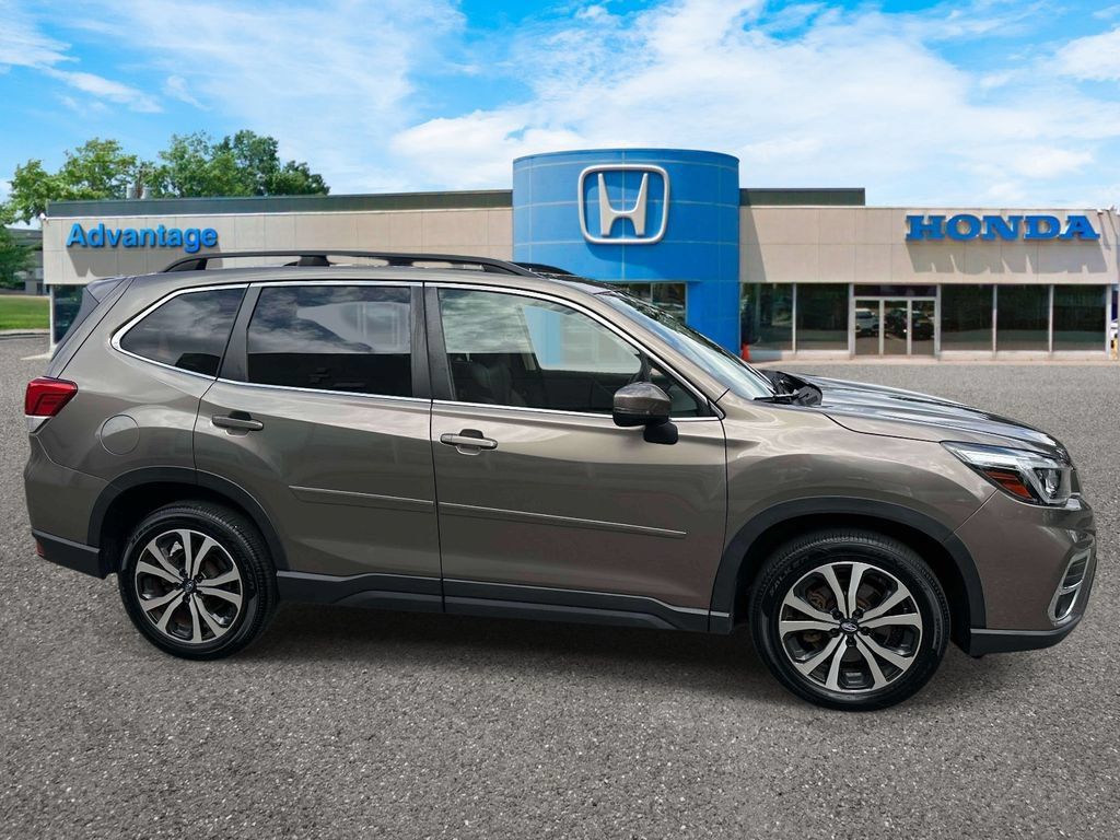 Used 2020 Subaru Forester Limited AWD/4WD image 3