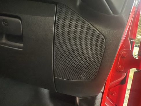 Used 2023 Jeep Wrangler Unlimited w/ Cold Weather Group AWD/4WD image 30