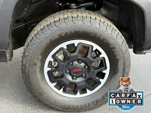 Used 2024 Toyota Tacoma TRD Off-Road image 25