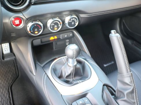 Certified 2026 MAZDA MX-5 Miata Grand Touring w/ Appearance Package RWD image 12