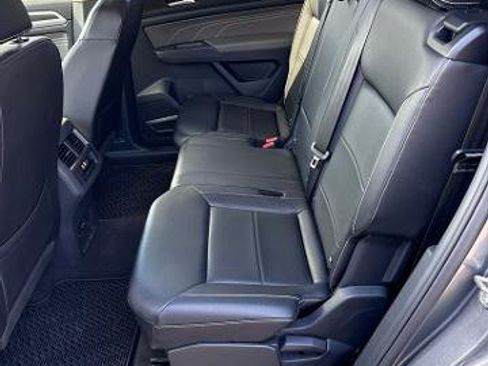 Used 2021 Volkswagen Atlas SE w/ Panoramic Sunroof Package AWD/4WD image 10