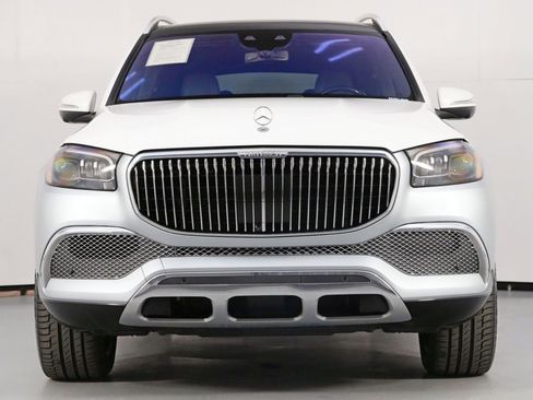 Used 2023 Mercedes-Benz Maybach GLS 600 4MATIC image 7