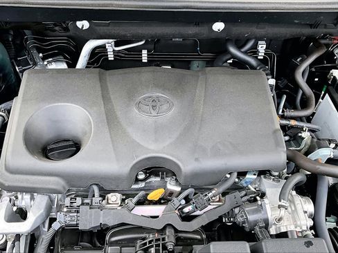 Certified 2025 Toyota RAV4 XLE w/ Convenience Package AWD/4WD image 32