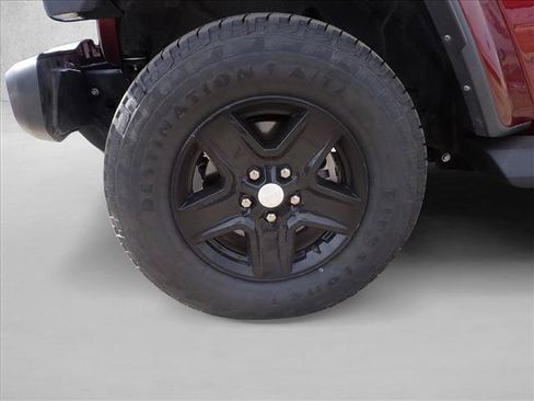 Used 2022 Jeep Gladiator Sport AWD/4WD image 7