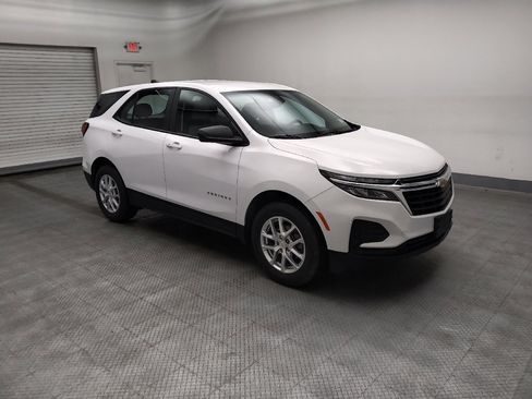 Used 2024 Chevrolet Equinox LS AWD/4WD image 11