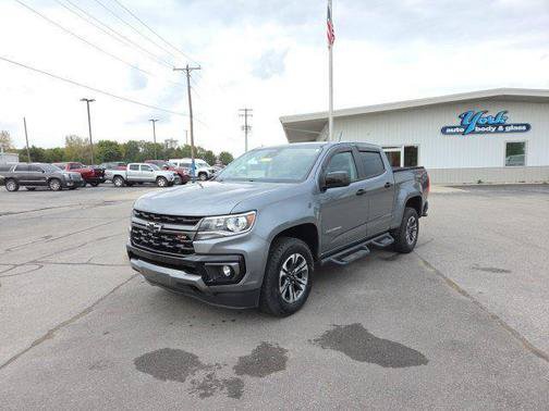 Used 2022 Chevrolet Colorado Z71 w/ Trail Boss Package AWD/4WD image 2