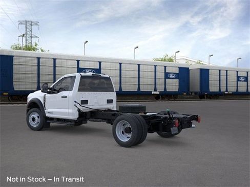 New 2025 Ford F550 4x4 Regular Cab Super Duty image 4