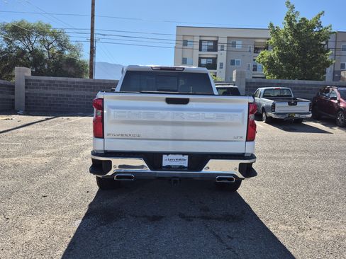 Used 2024 Chevrolet Silverado 1500 LTZ w/ LTZ Premium Package AWD/4WD image 4