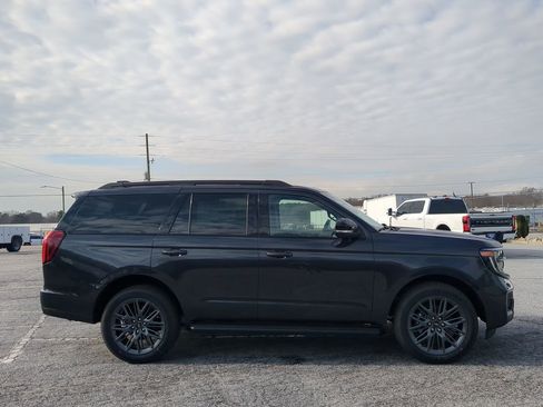 New 2026 Ford Expedition Platinum w/ Stealth Appearance Package image 2
