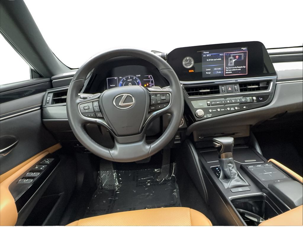 Used 2022 Lexus ES 250 w/ Accessory Package AWD/4WD image 38