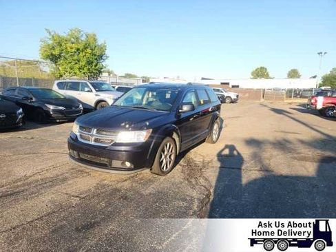 Used 2011 Dodge Journey SXT w/ Trailer Tow Prep Group FWD image 1