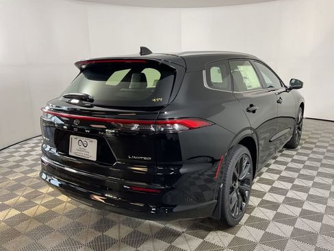 New 2025 Toyota Crown Signia image 8