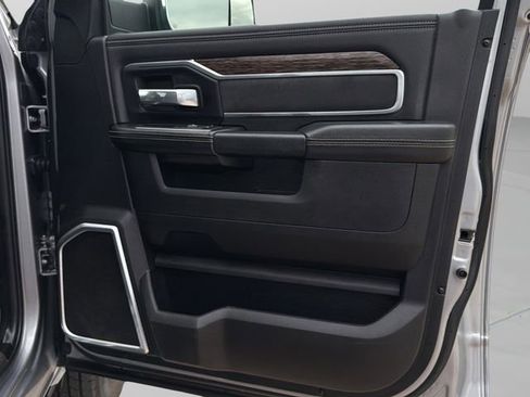 Used 2020 RAM 3500 Laramie AWD/4WD image 13