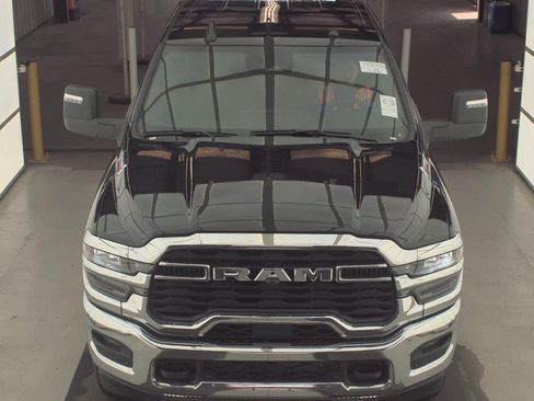 Used 2026 RAM 2500 Big Horn AWD/4WD image 3