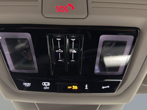 New 2026 Volkswagen Tiguan SE image 24