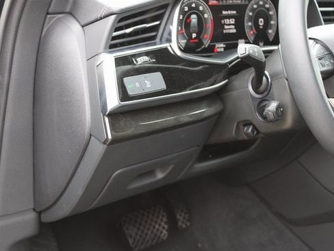 Used 2025 Audi Q7 3.0T Premium Plus image 29