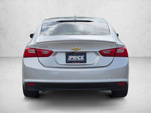 Used 2018 Chevrolet Malibu LT FWD image 7