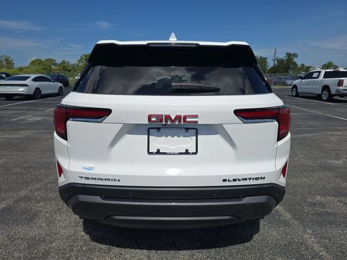 Used 2025 GMC Terrain Elevation FWD image 5