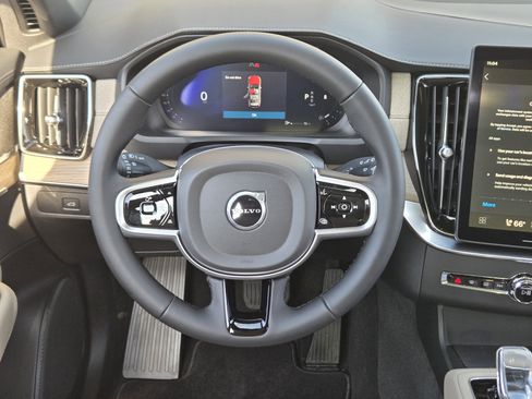 New 2026 Volvo XC90 B5 Plus image 28