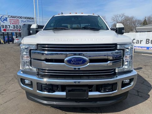 Used 2019 Ford F250 Lariat w/ Lariat Ultimate Package image 8