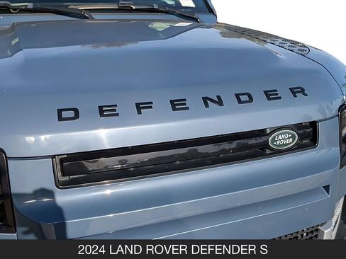 Used 2024 Land Rover Defender 110 S AWD/4WD image 32