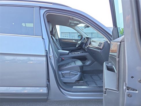 Certified 2024 Volkswagen Atlas SE AWD/4WD image 33