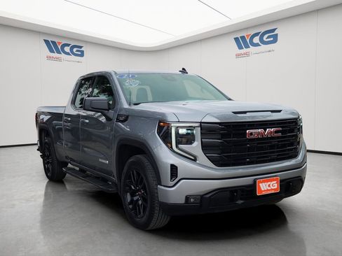 Used 2023 GMC Sierra 1500 Elevation image 2