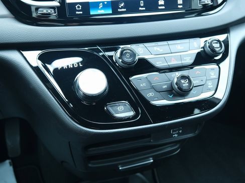 New 2026 Chrysler Voyager LX image 21