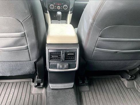 Used 2021 Subaru Forester Premium AWD/4WD image 25
