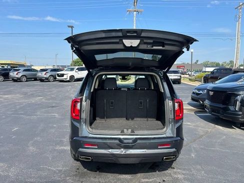 Used 2021 GMC Acadia Denali w/ Denali Technology Package FWD image 8
